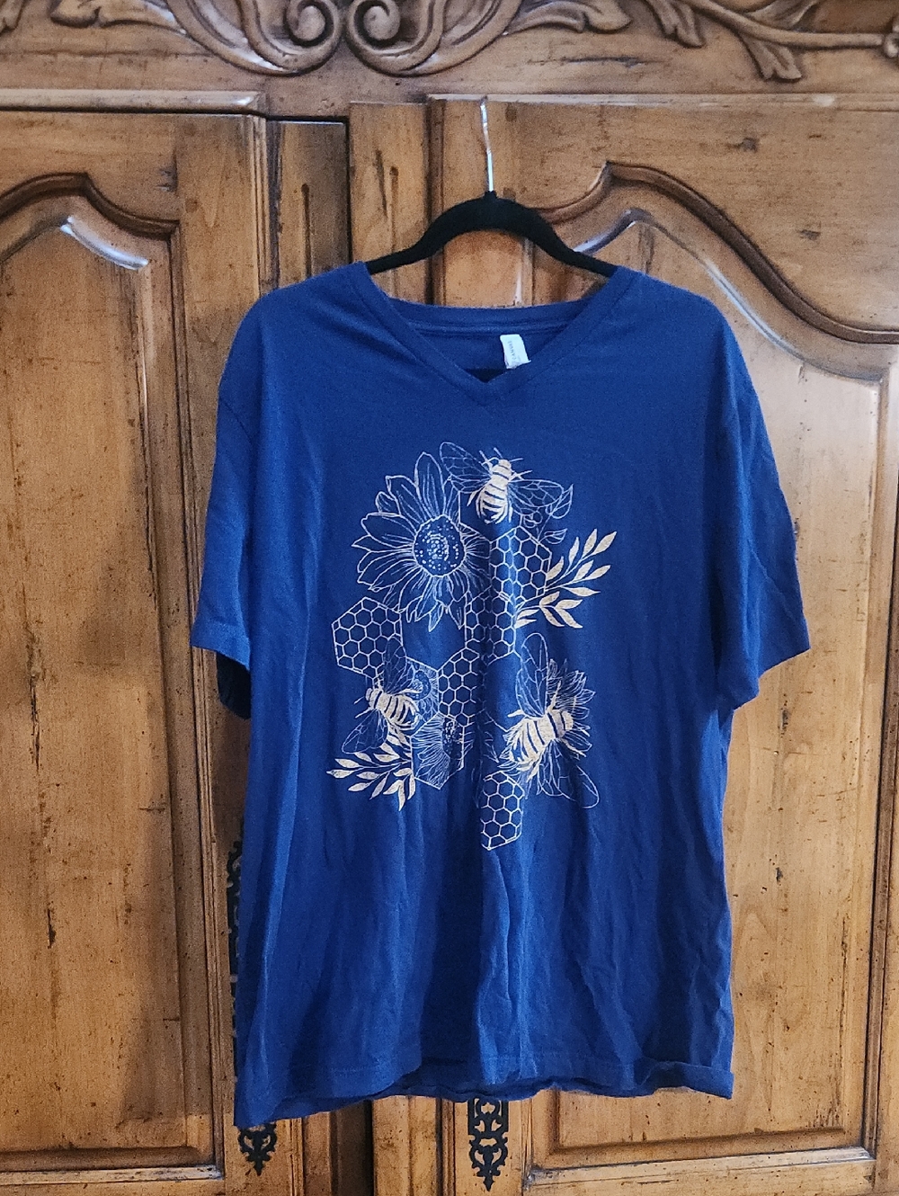 Bee Shirt 2X Gently Used
